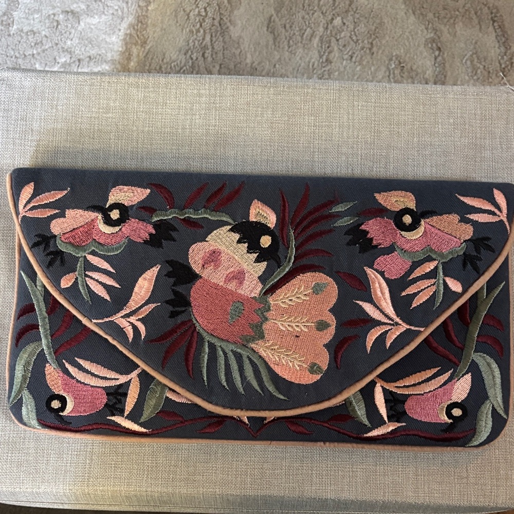 Embroidered Floral Clutch - Multicolor